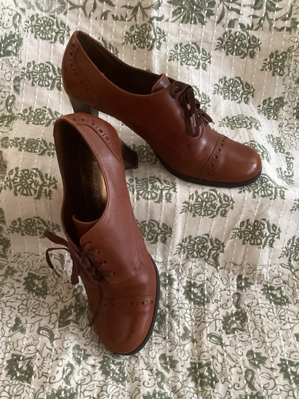 Etienne Aigner Brown Lace-Up Heeled Oxfords